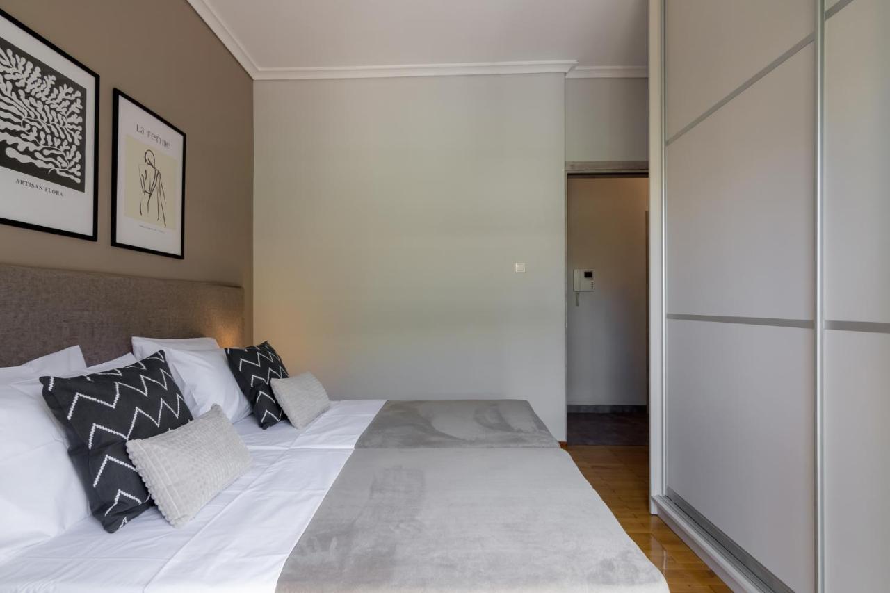 Spacious 2 Bedroom Apartment In Koukaki Athens Luaran gambar